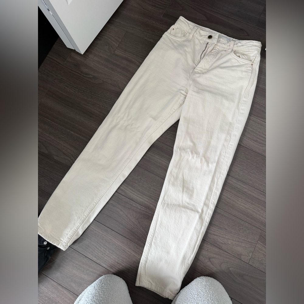 Zara Off-White mom jeans